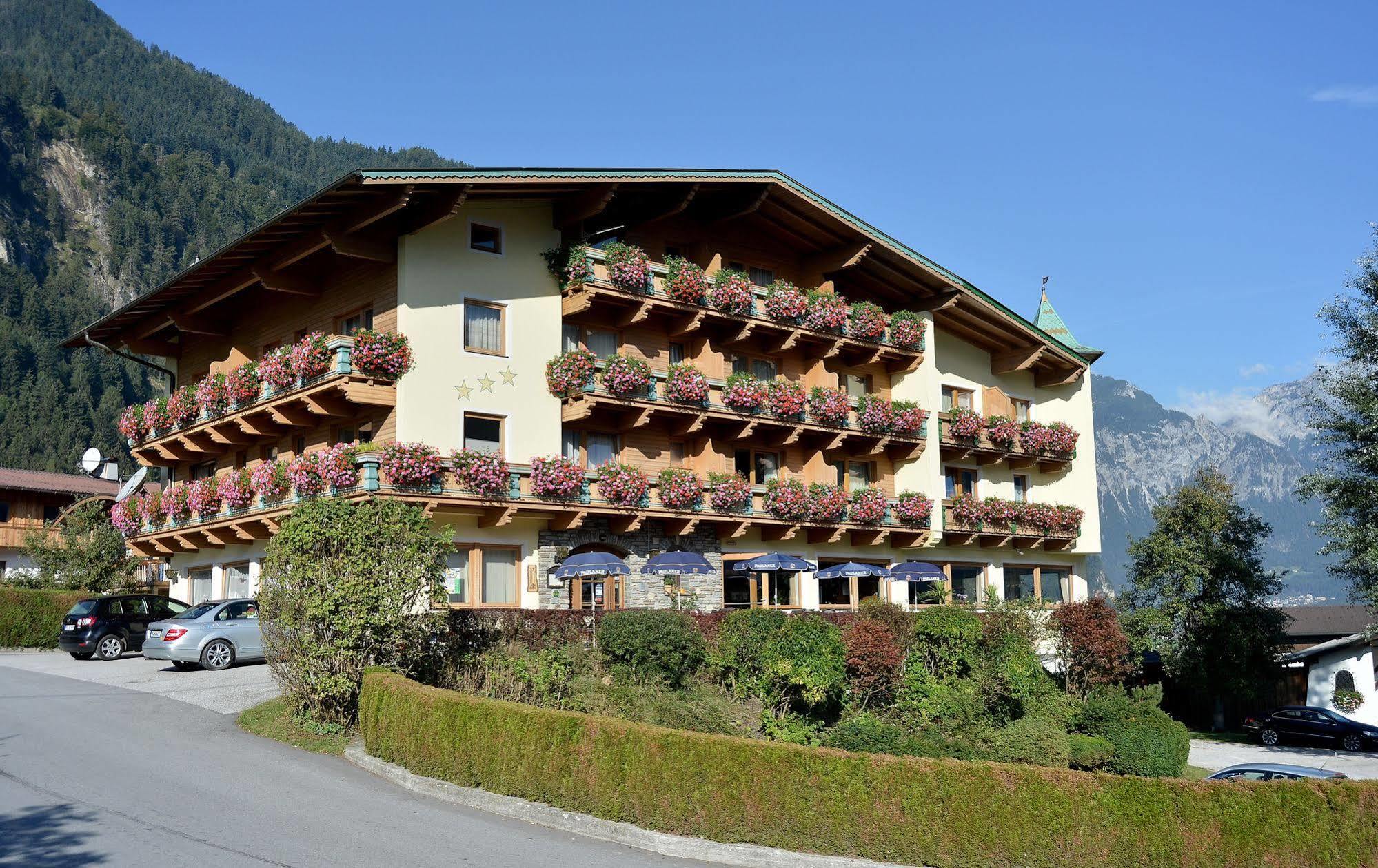 Hotel Gasthof Jaeger Zillertal Schlitters Exterior foto